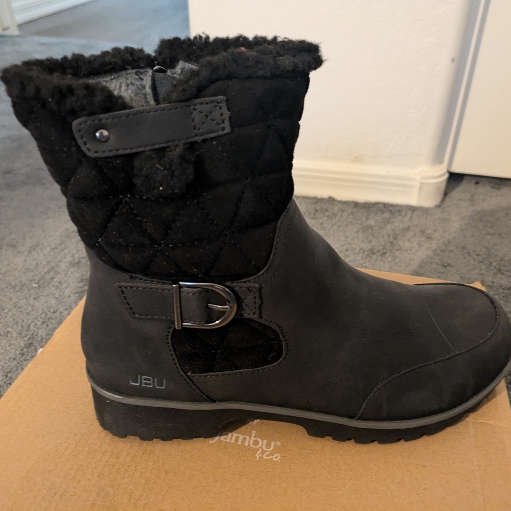 NIB JBU Jambo Water Resistant Boots
